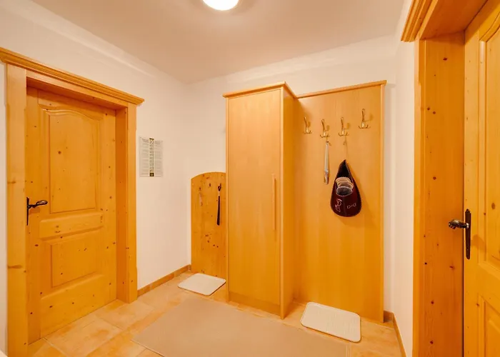 Hirschalmblick مكان تخييم