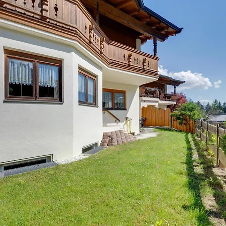 Hirschalmblick אתר קמפינג *